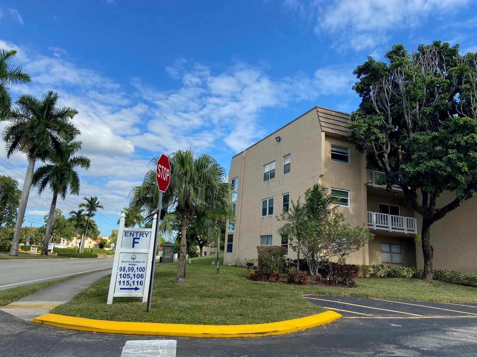9370 SUNRISE LAKES Boulevard # 105, Sunrise, FL 33322