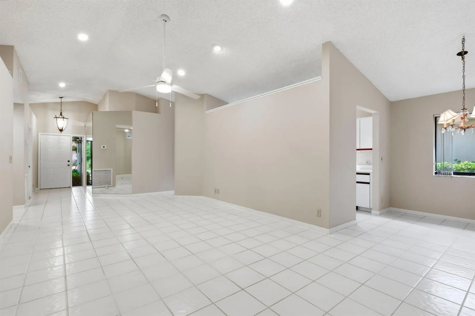 6170 BAY ISLES Drive, Boynton Beach, FL 33437 photo 5
