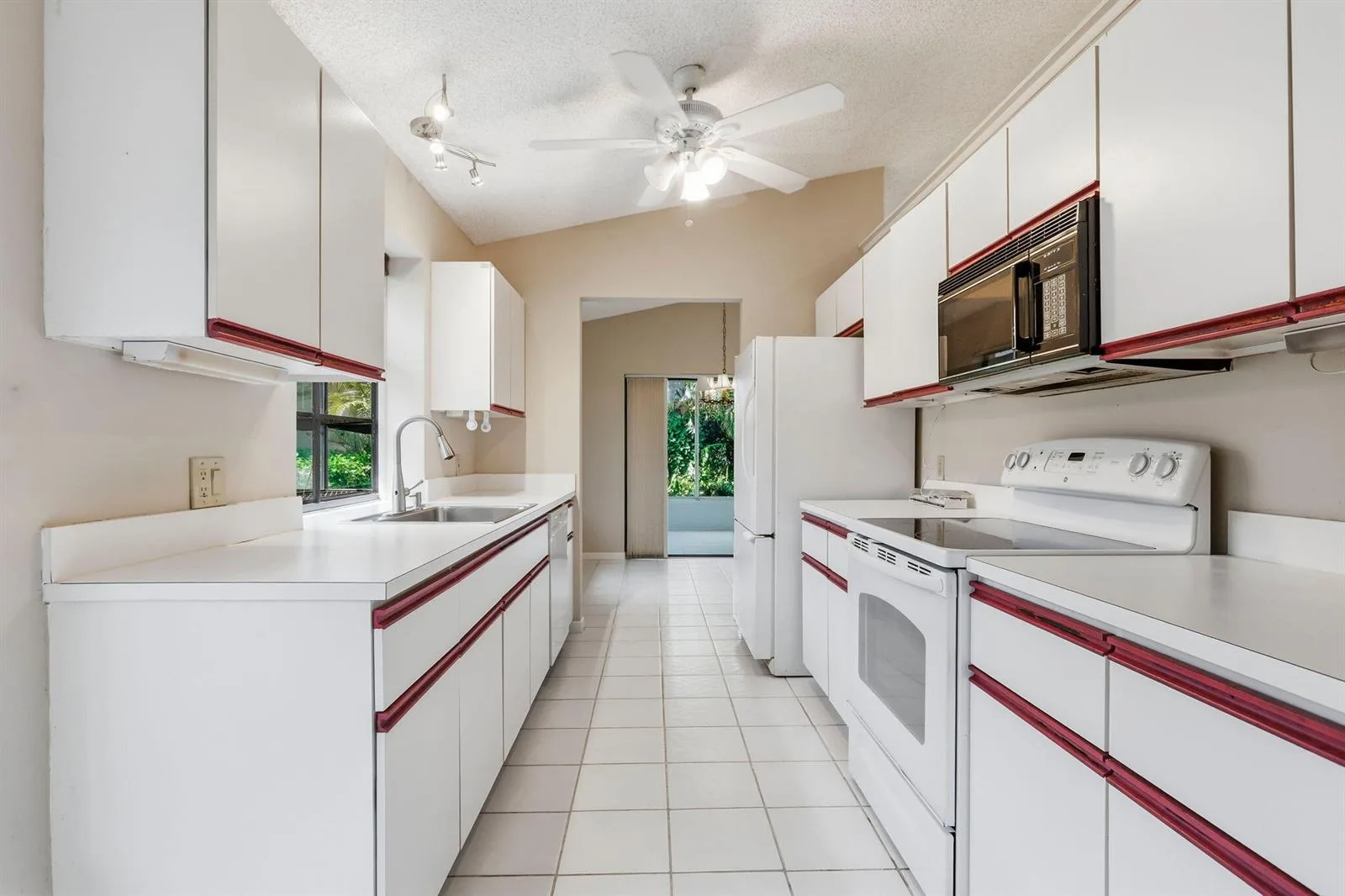 6170 BAY ISLES Drive, Boynton Beach, FL 33437 photo 9