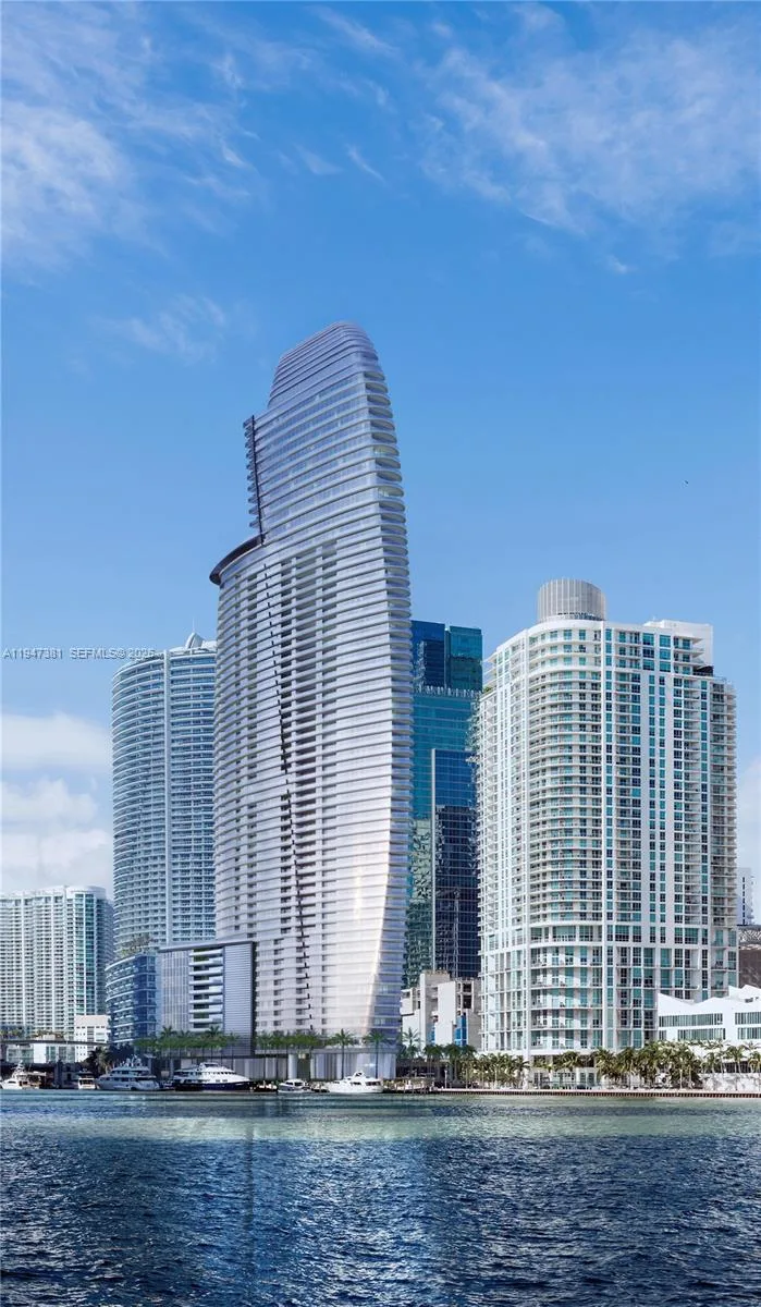 300 Biscayne Blvd Way # 2208, Miami, FL 33131