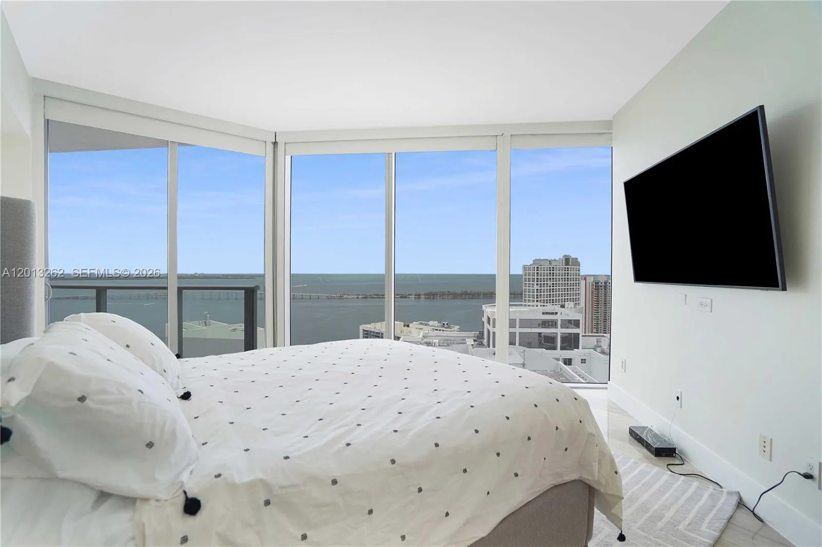 1300 Brickell Bay Dr # 3402, Miami, FL 33131 photo 4