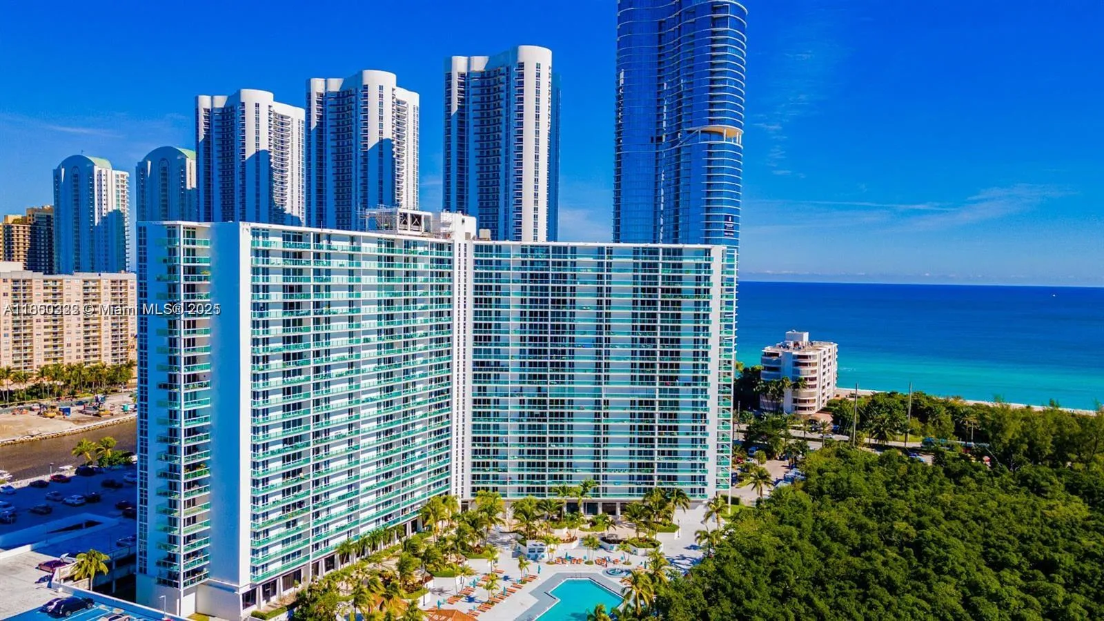 100 Bayview Dr # 224, Sunny Isles Beach, FL 33160