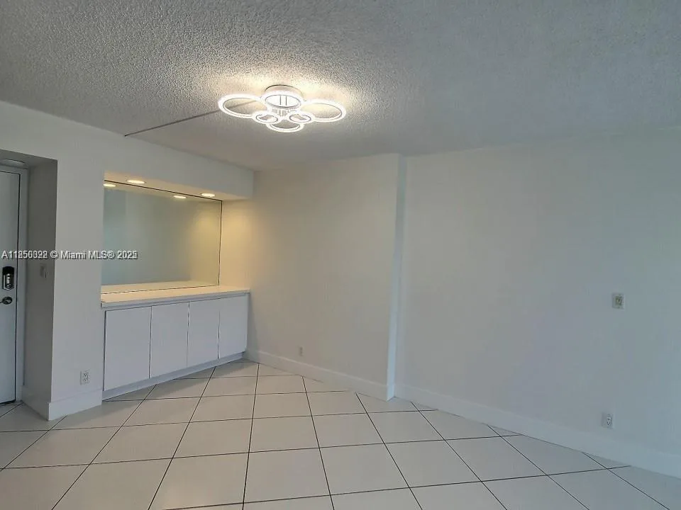100 Bayview Dr # 224, Sunny Isles Beach, FL 33160 photo 6