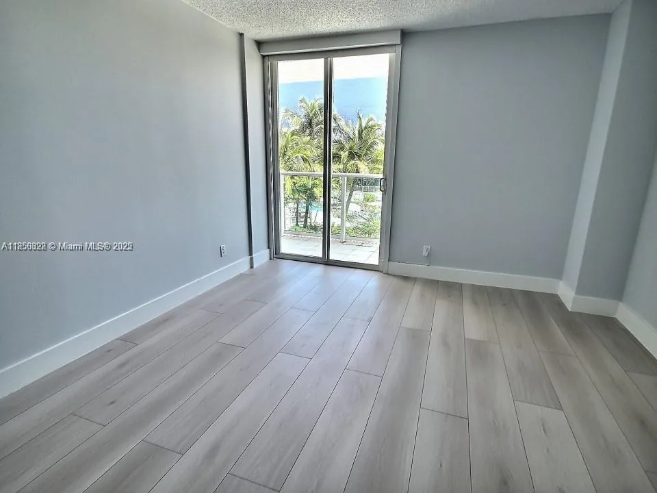 100 Bayview Dr # 224, Sunny Isles Beach, FL 33160 photo 7