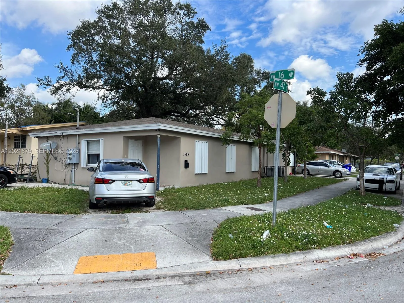 1565 NW 47th St, Miami, FL 33142