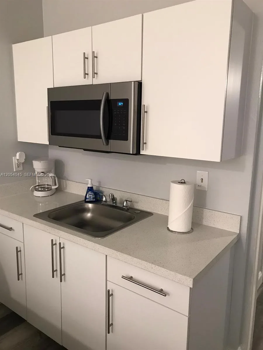 26 Diplomat Pkwy # 2233, Hallandale Beach, FL 33009 photo 2