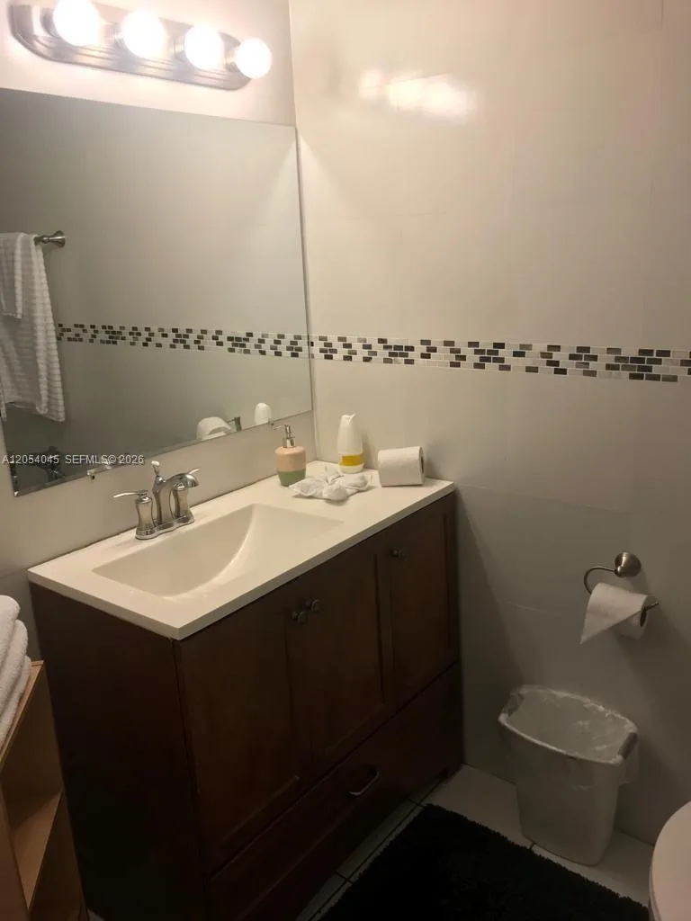 26 Diplomat Pkwy # 2233, Hallandale Beach, FL 33009 photo 5