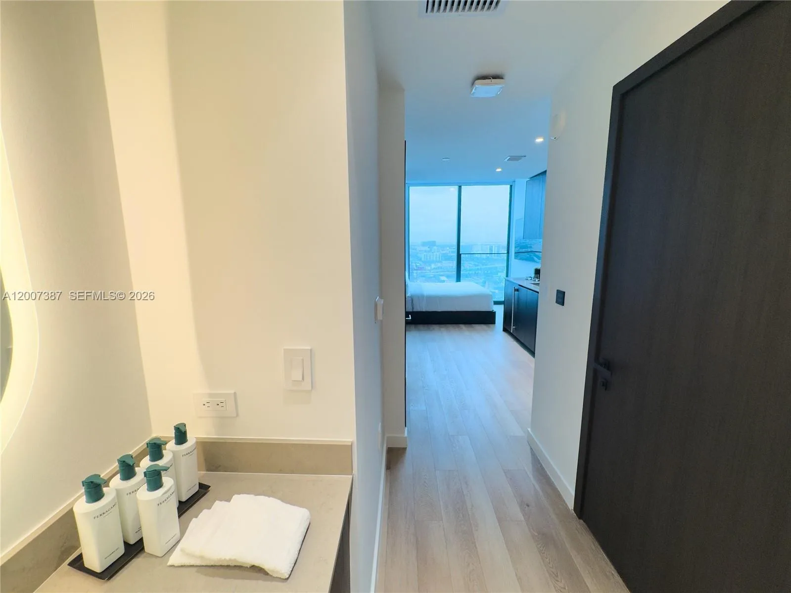 20 NE 11th St # 3012B, Miami, FL 33132 photo 4