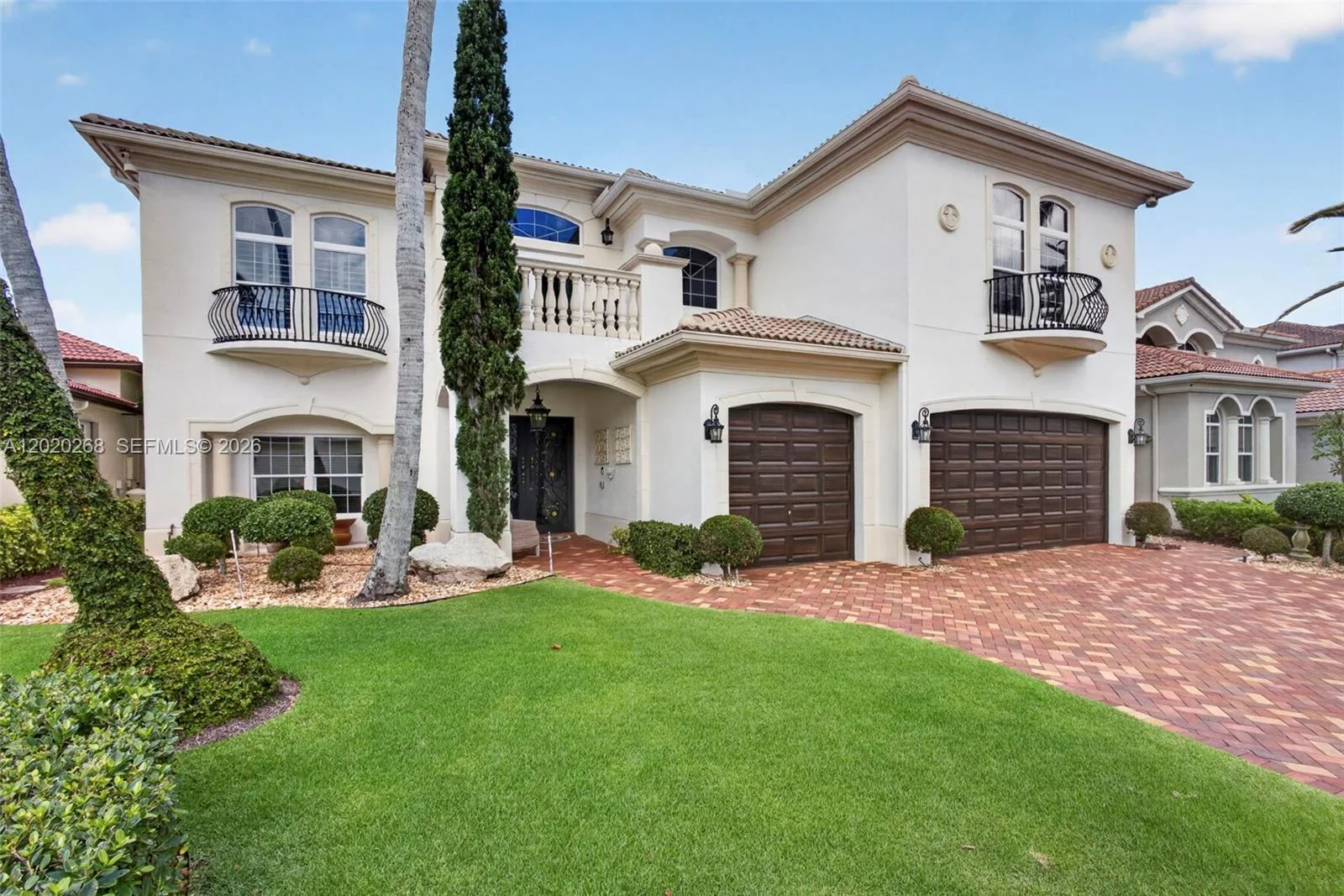 111 Abondance Dr, Palm Beach Gardens, FL 33410