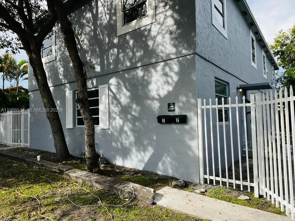 5 NE 16th Ct, Fort Lauderdale, FL 33305 photo 11