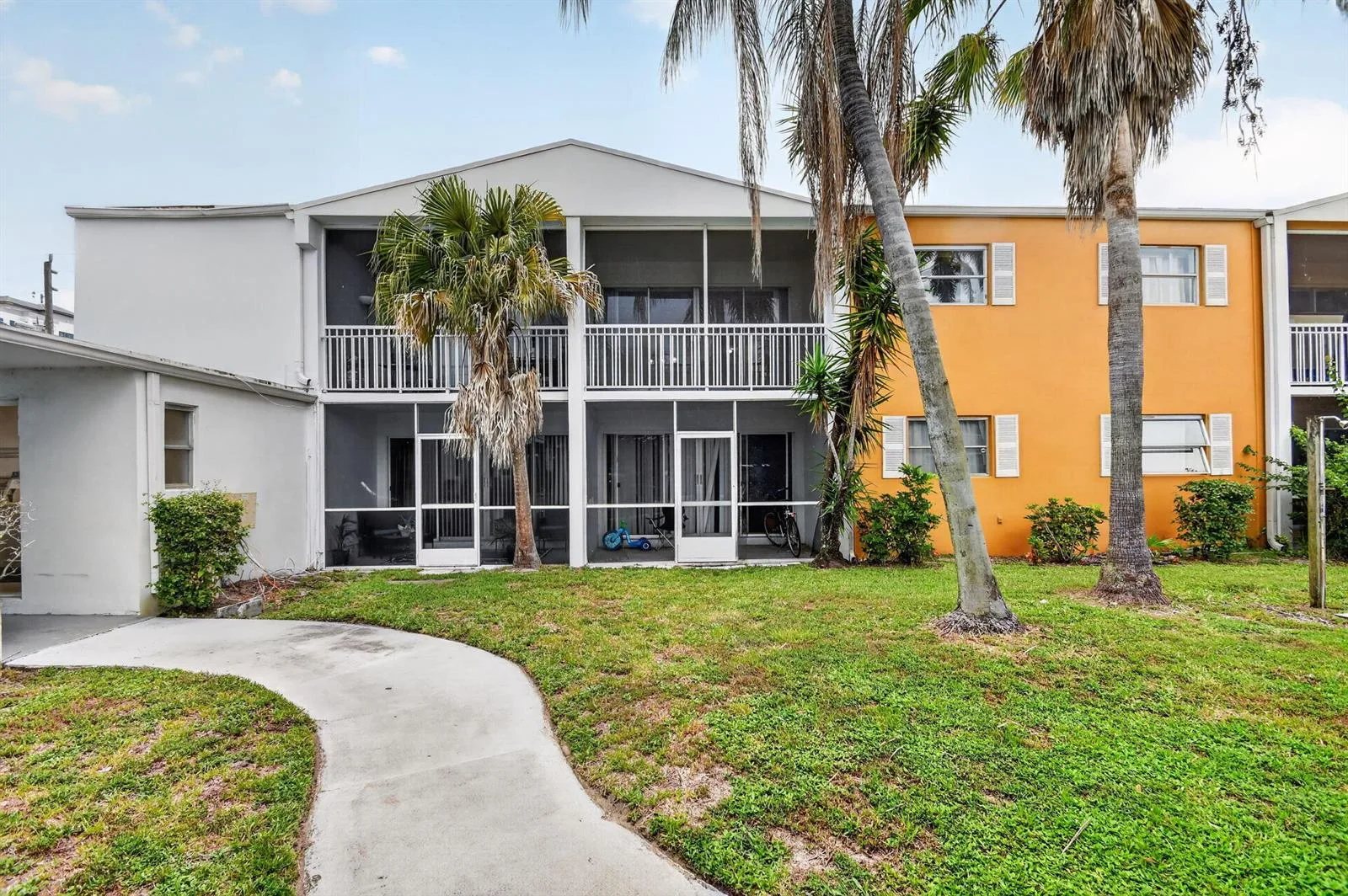 1505 Crescent Circle # B24, Lake Park, FL 33403