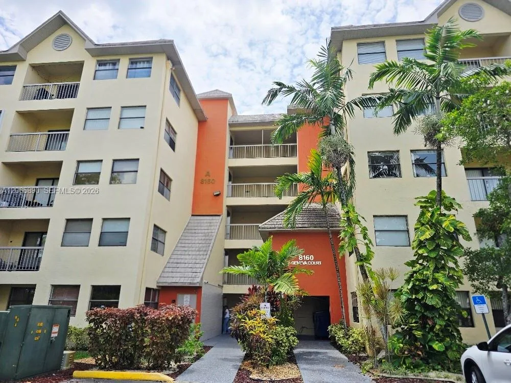 8160 Geneva Ct # 112, Doral, FL 33166