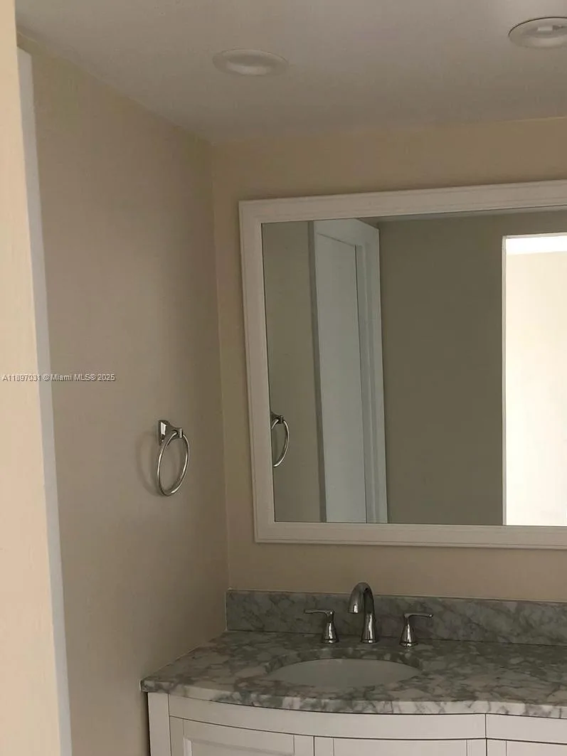 8401 SW 107th Ave # 313E, Miami, FL 33173 photo 6