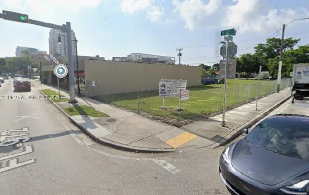 3398 Coral Way, Miami, FL 33145