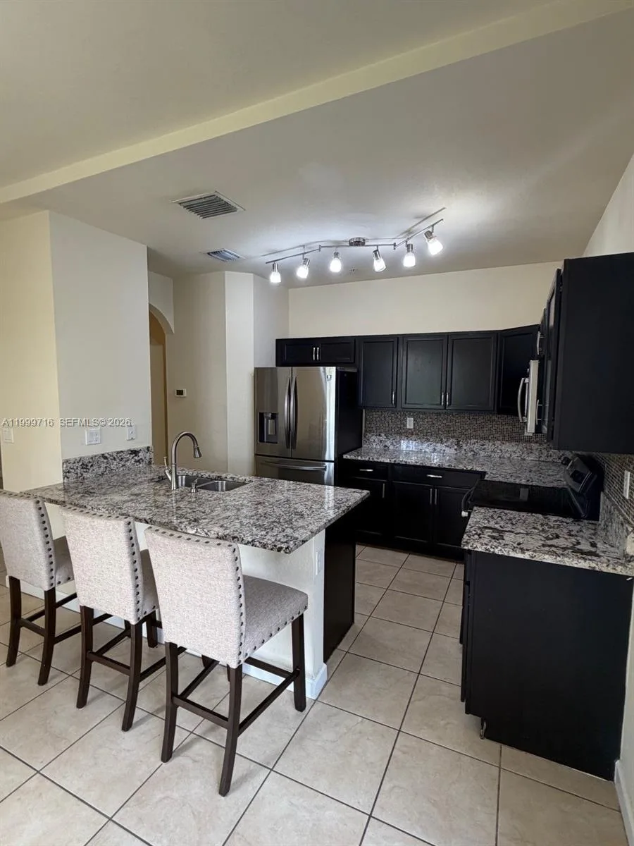 133 SE 28 # 8, Homestead, FL 33033