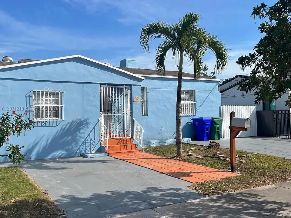 2645 SW 33rd Ave, Miami, FL 33133