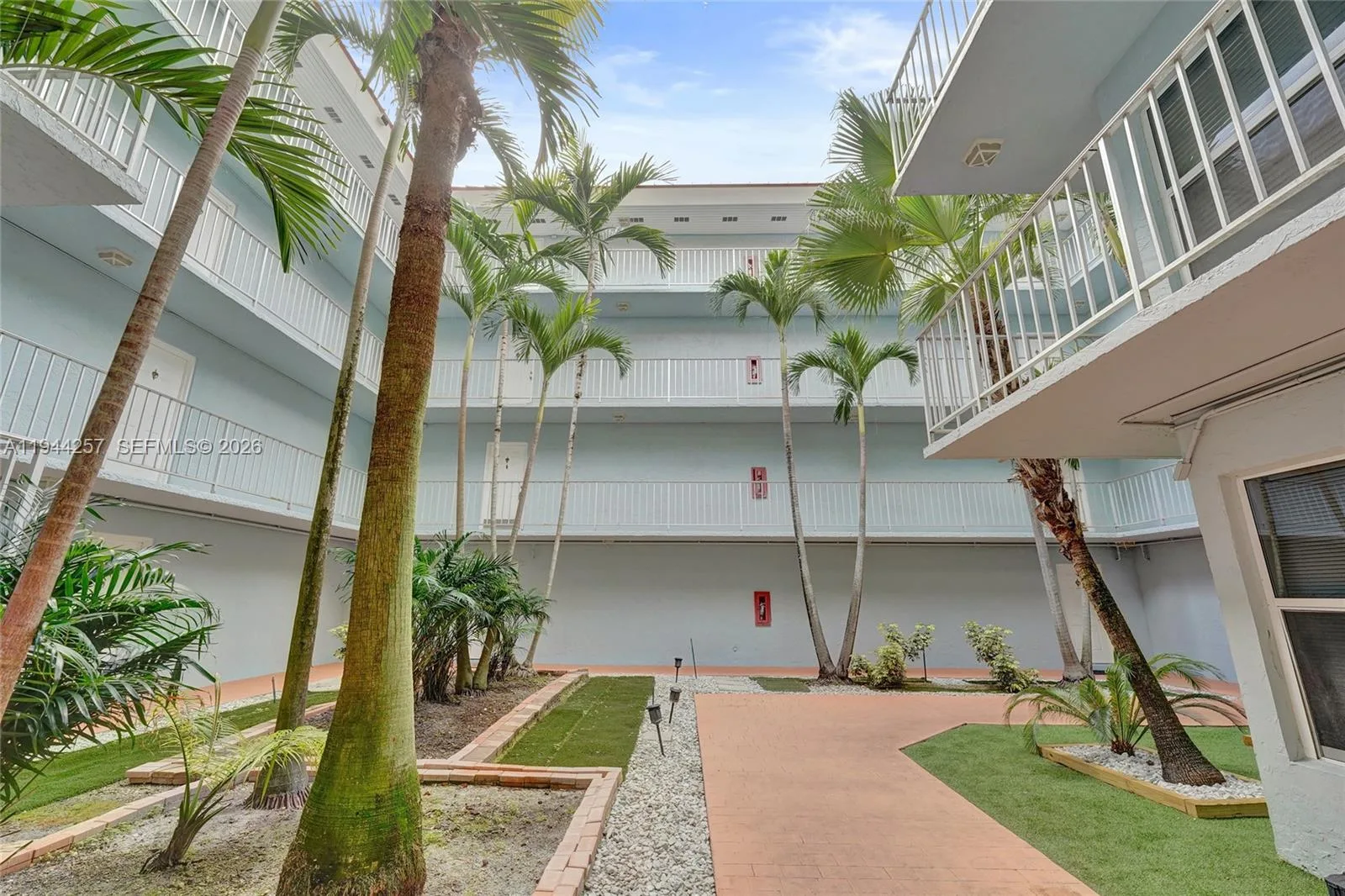 505 S Pine Island Rd # 405B, Plantation, FL 33324 photo 6