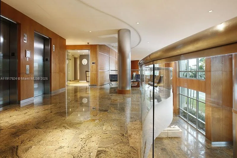 1000 5th St # 303, Miami Beach, FL 33139 photo 3