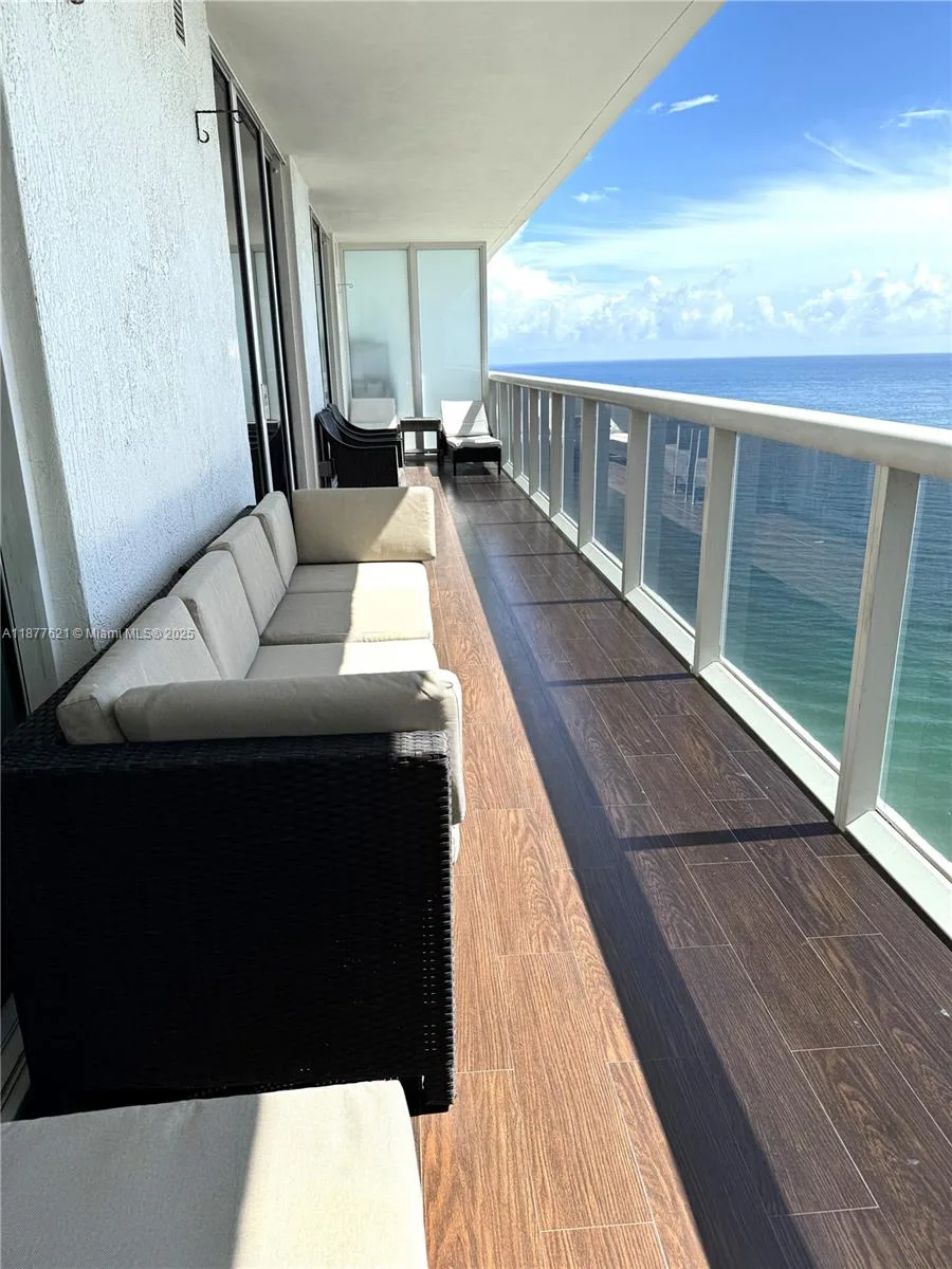 1830 S Ocean Dr # 3303, Hallandale Beach, FL 33009 photo 2