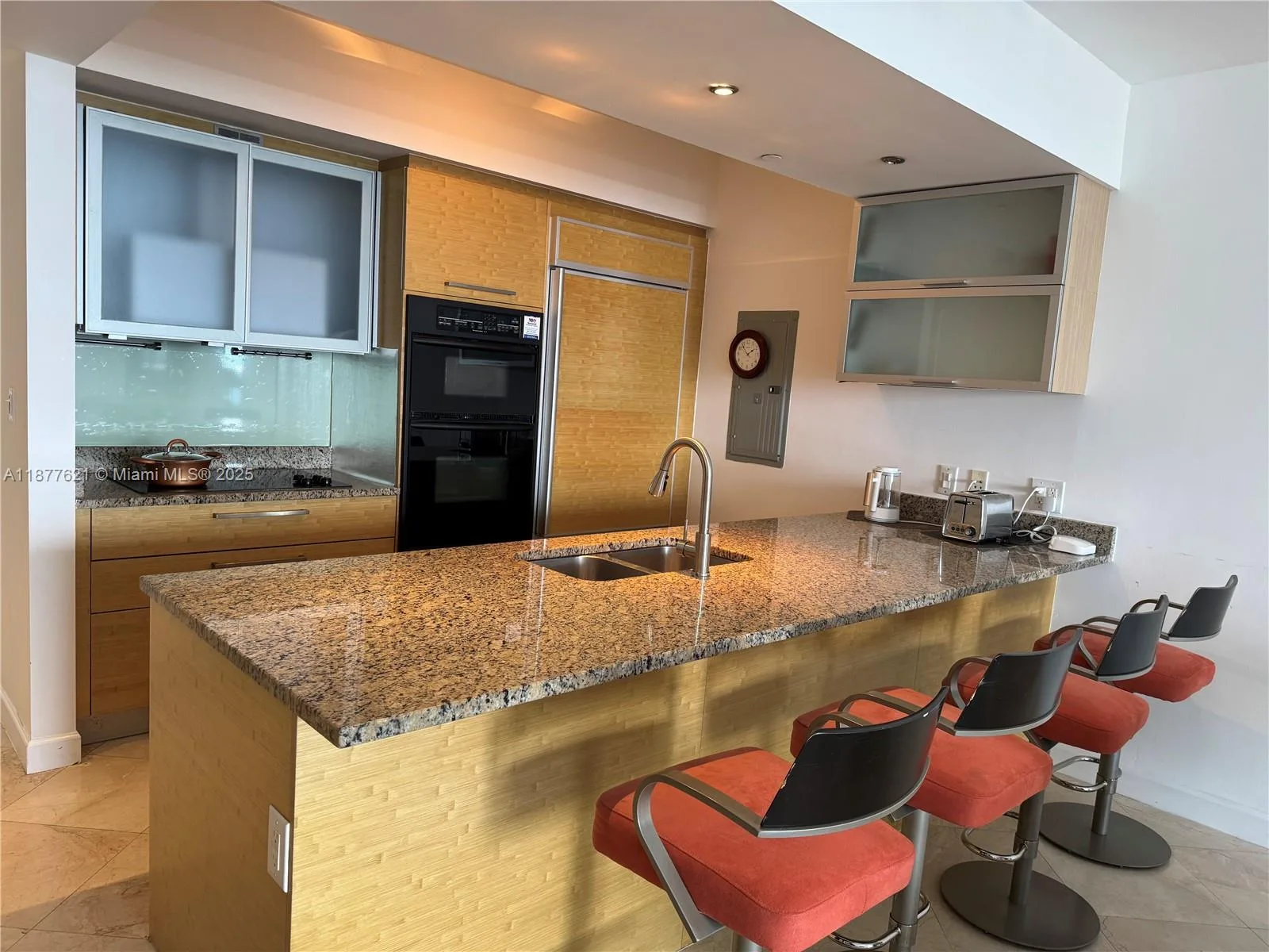 1830 S Ocean Dr # 3303, Hallandale Beach, FL 33009 photo 9