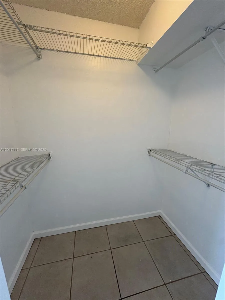 600 NE 36th St # 1515, Miami, FL 33137 photo 10
