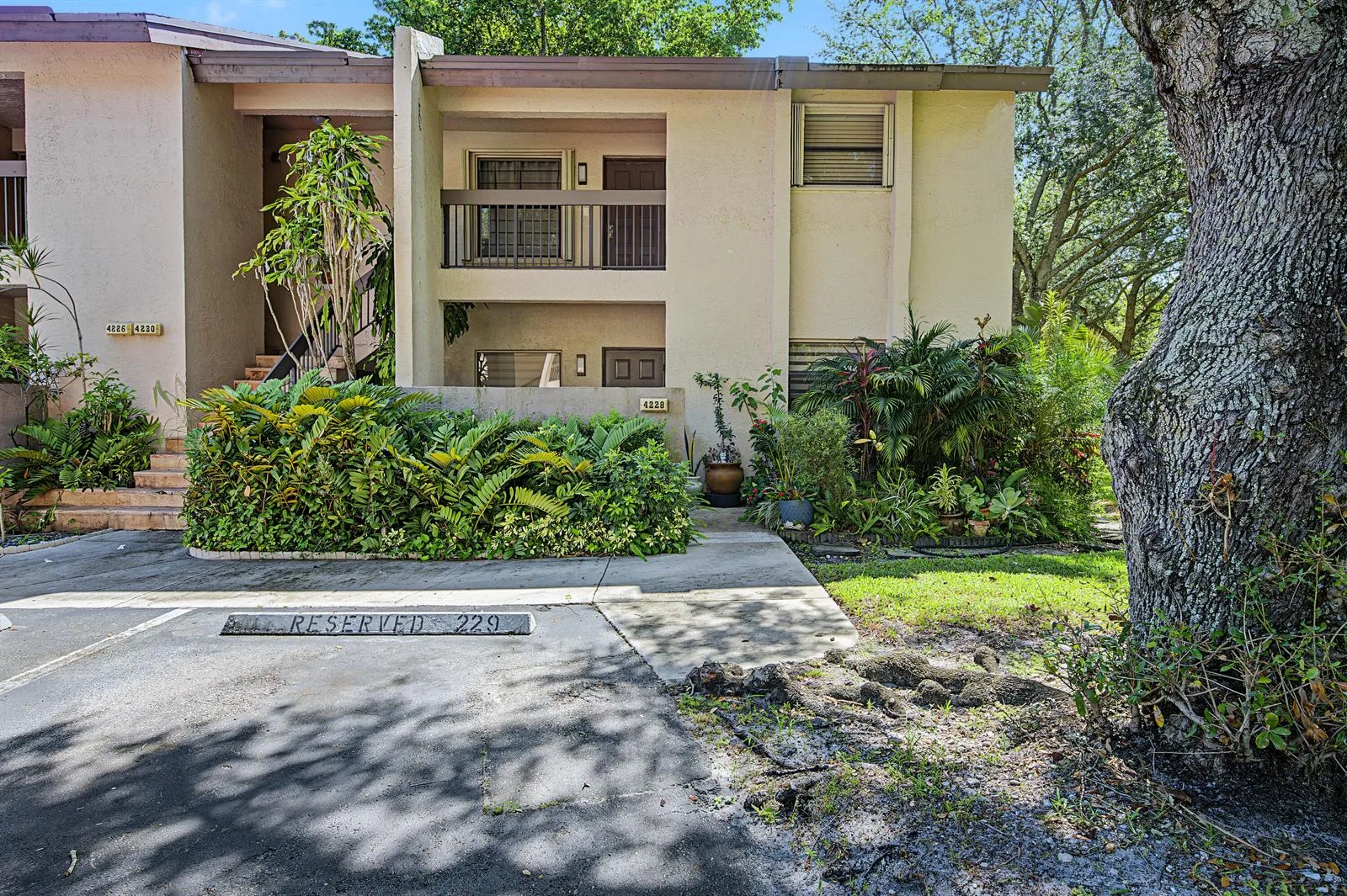 4228 NW 22nd Street # 100J, Coconut Creek, FL 33066