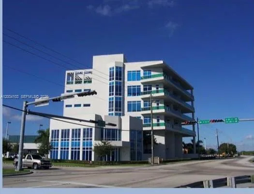 2300 W 84th St # 304, Hialeah, FL 33016