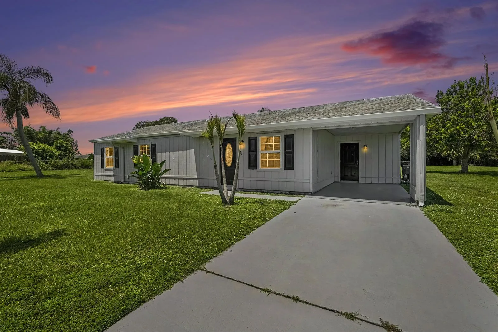 502 NE Solida Circle, Port St. Lucie, FL 34983 photo 2