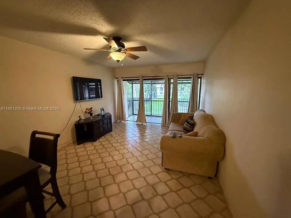 5915 Washington St # 116, Hollywood, FL 33023 photo 7