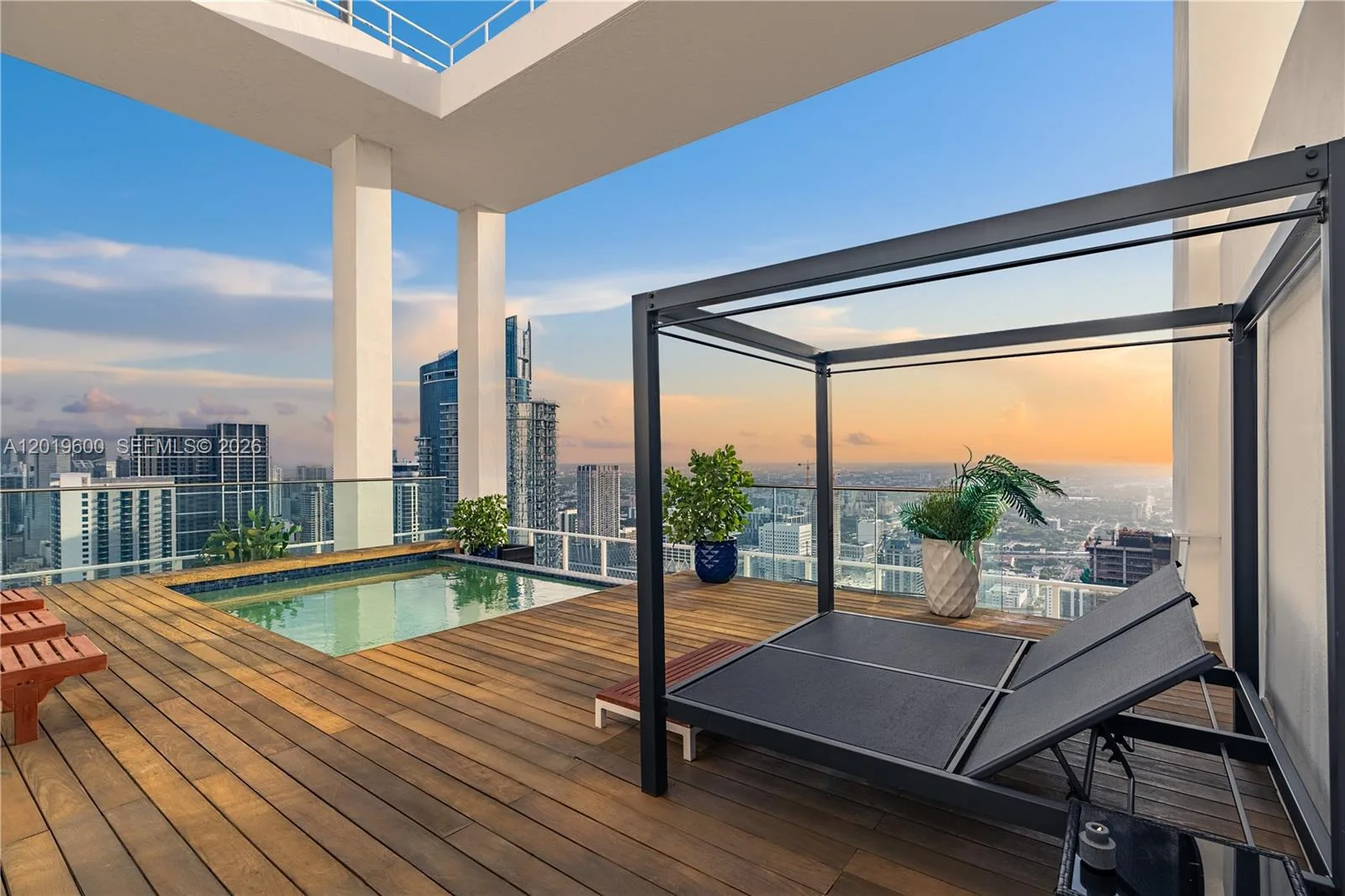 1040 Biscayne Blvd # 4607, Miami, FL 33132 photo 2