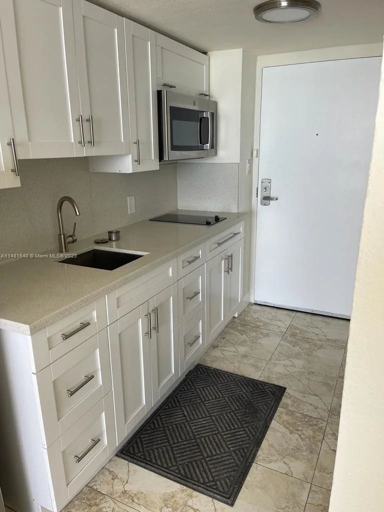 19201 Collins Ave # 411, Sunny Isles Beach, FL 33160 photo 2