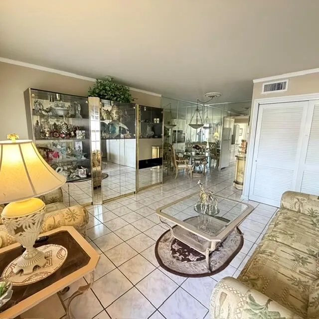 6 Abbey Lane # 104, Delray Beach, FL 33446 photo 9