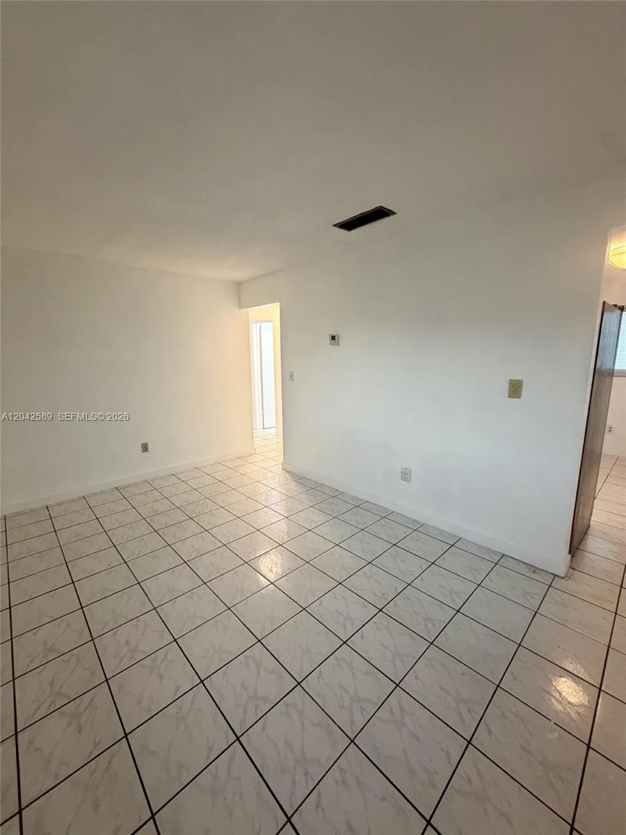 7329 SW 22nd St # 0, Miami, FL 33155 photo 2