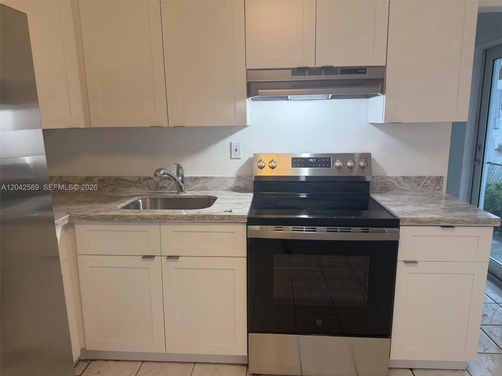7329 SW 22nd St # 0, Miami, FL 33155 photo 5