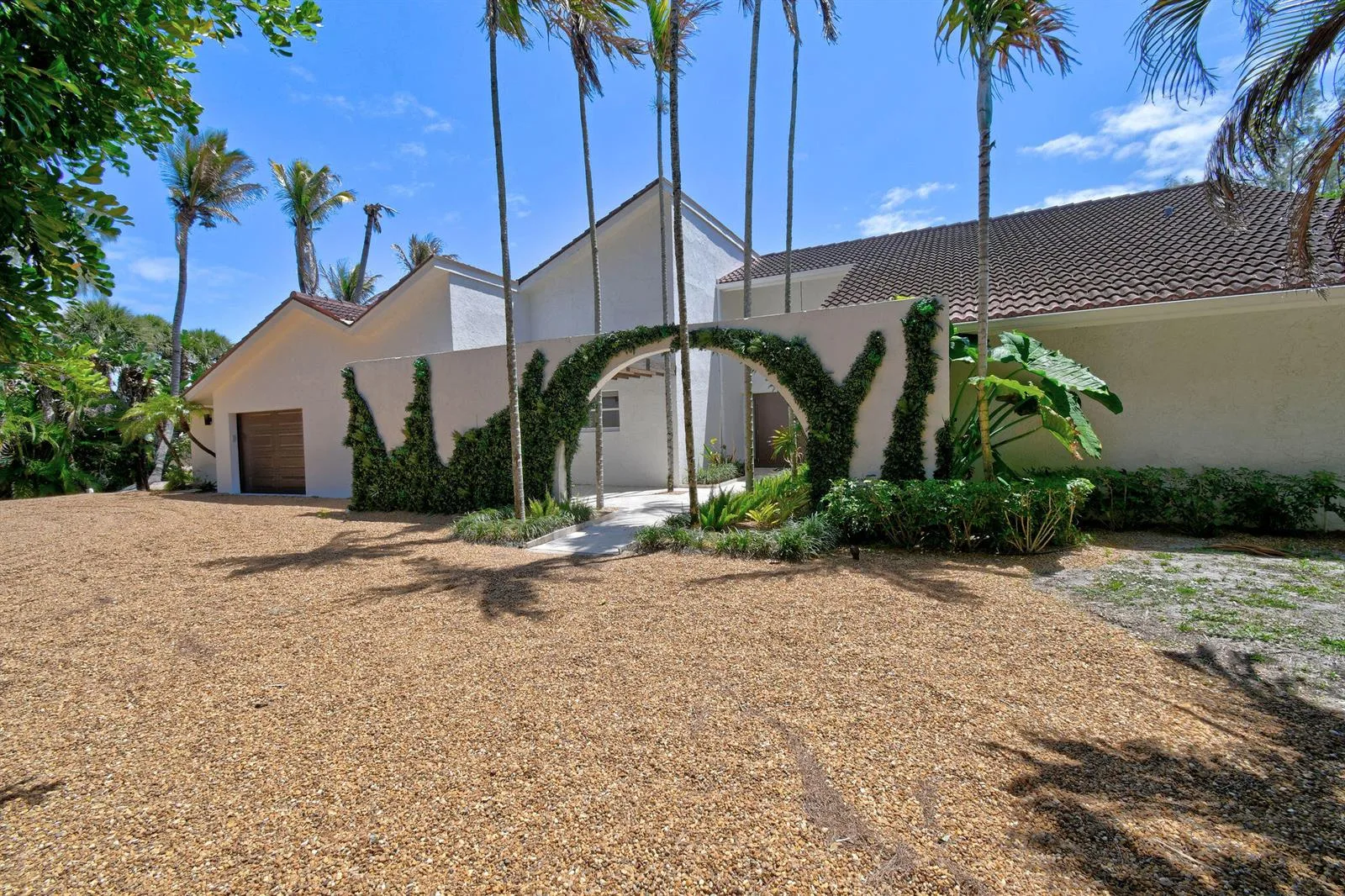 114 N Beach Road, Jupiter Island, FL 33455 photo 3