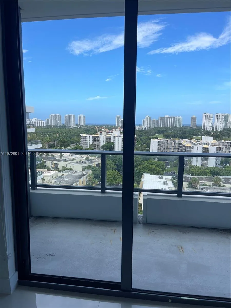 2960 NE 207 # PH16, Aventura, FL 33180 photo 4