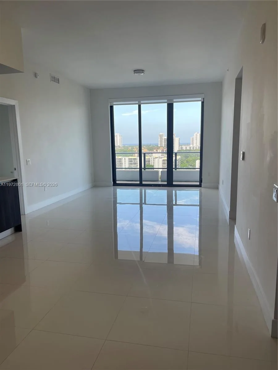 2960 NE 207 # PH16, Aventura, FL 33180 photo 5