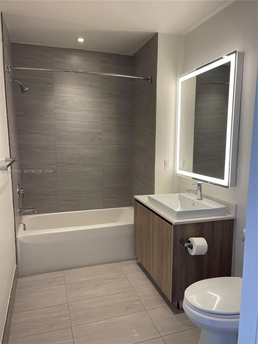 2960 NE 207 # PH16, Aventura, FL 33180 photo 7
