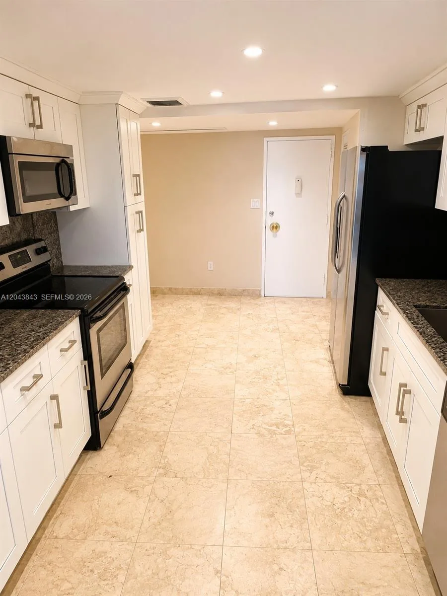 5255 Collins Ave # 7B, Miami Beach, FL 33140 photo 11