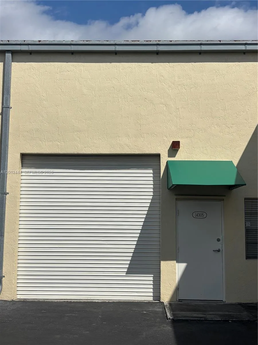 14305 SW 142nd St, Miami, FL 33186