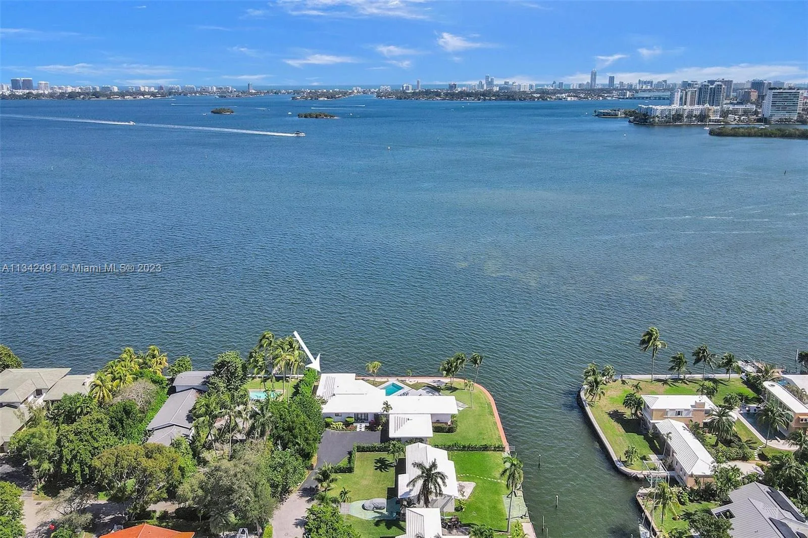 9101 N Bayshore Dr, Miami, FL 33138 photo 4