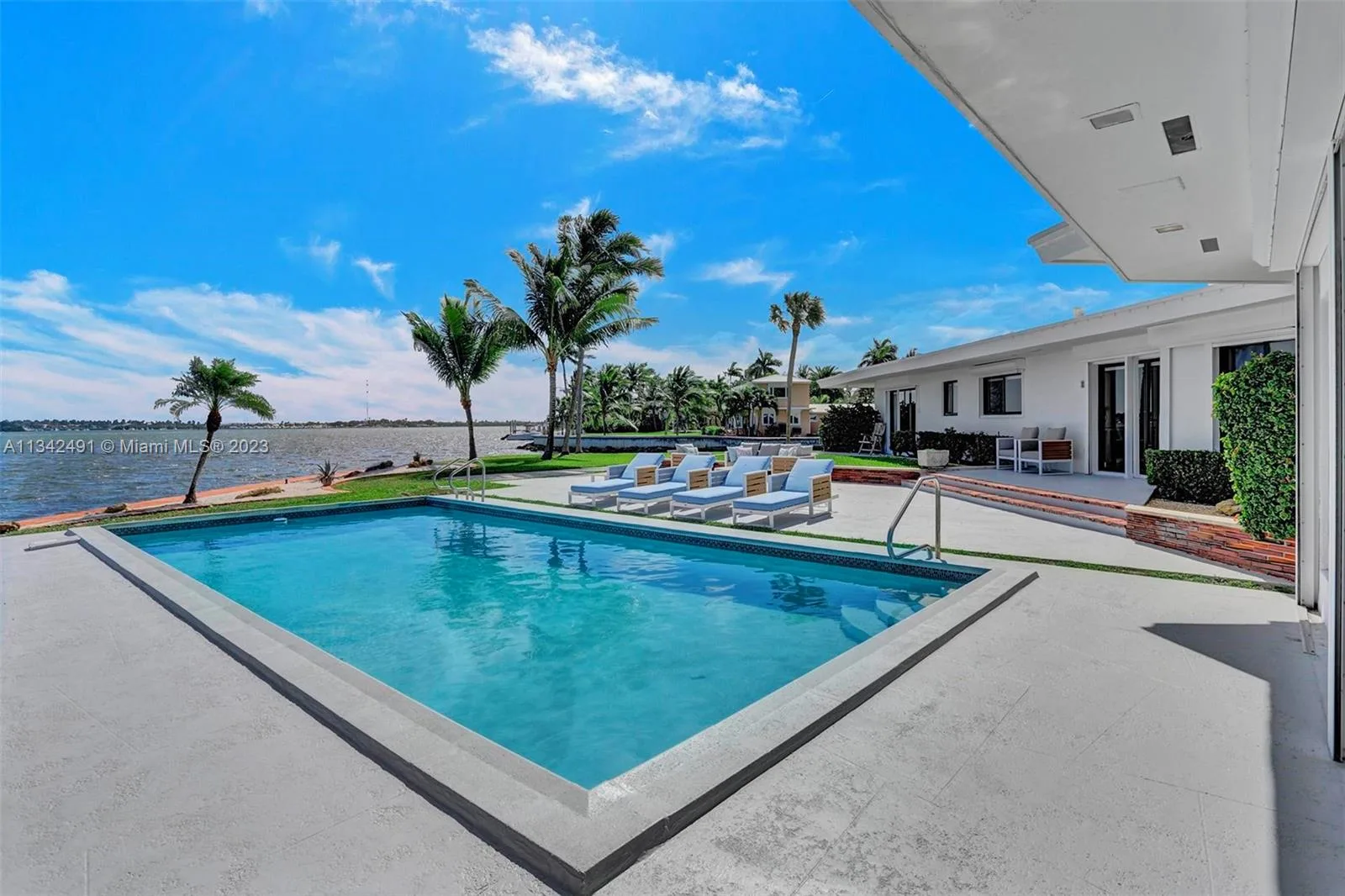 9101 N Bayshore Dr, Miami, FL 33138 photo 5