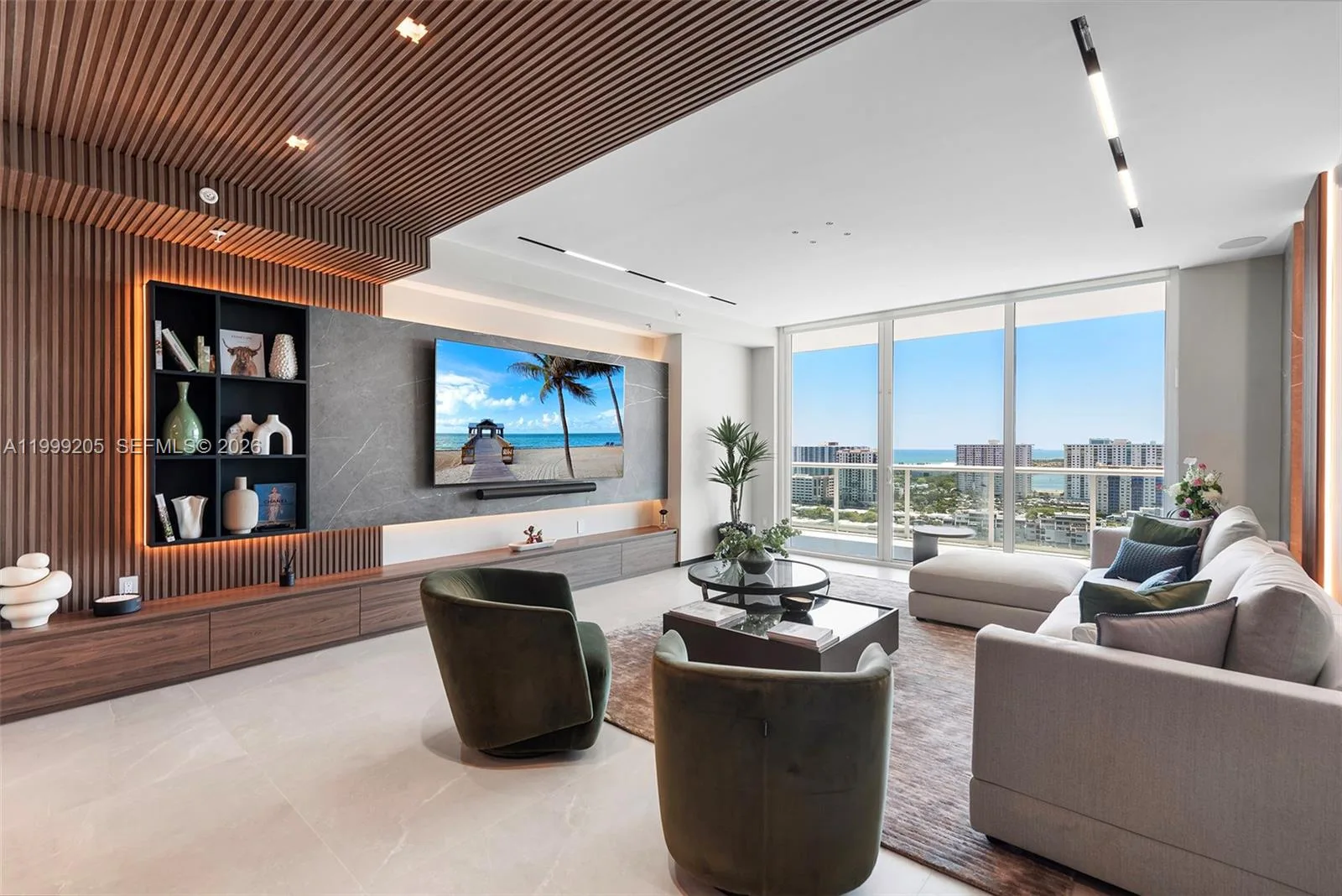 400 Sunny Isles Blvd # PH-03, Sunny Isles Beach, FL 33160
