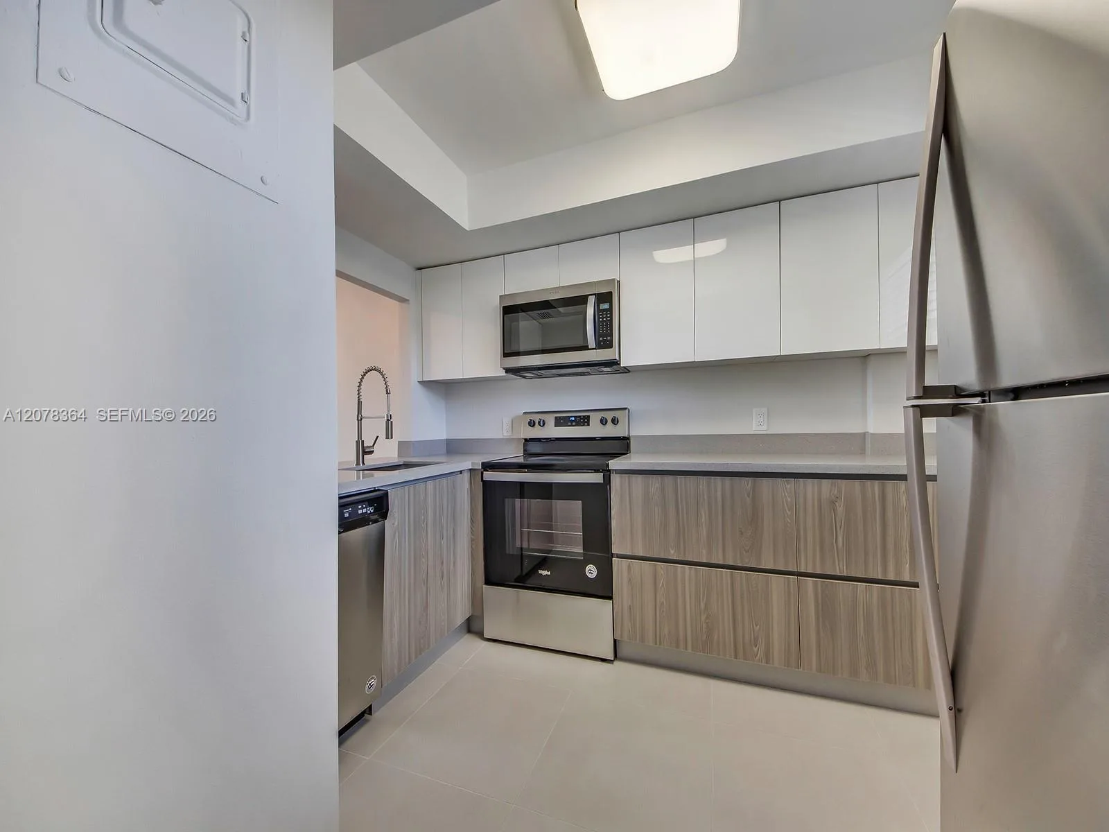 108 Royal Park Dr # 3G, Oakland Park, FL 33309 photo 2