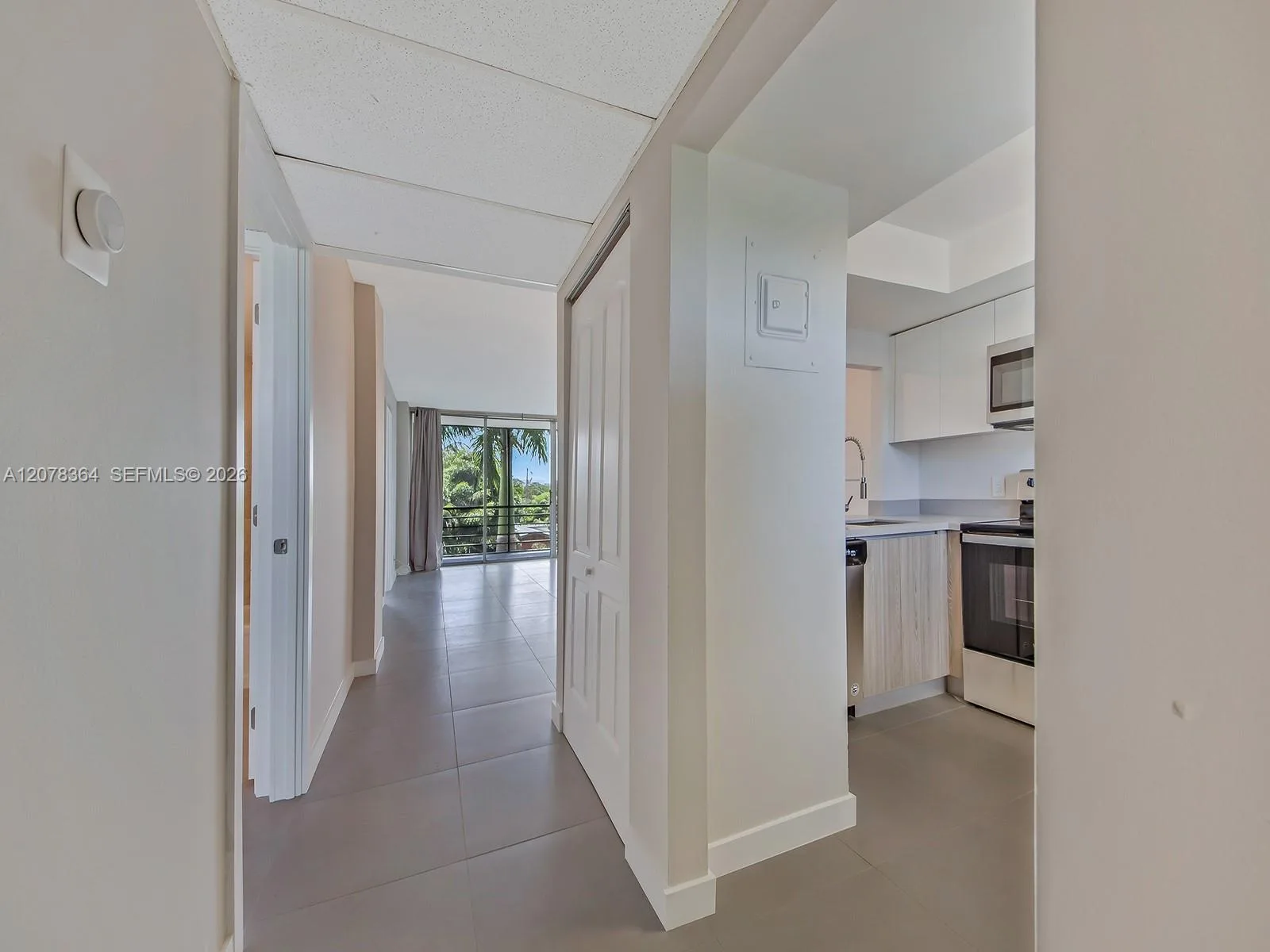 108 Royal Park Dr # 3G, Oakland Park, FL 33309 photo 6