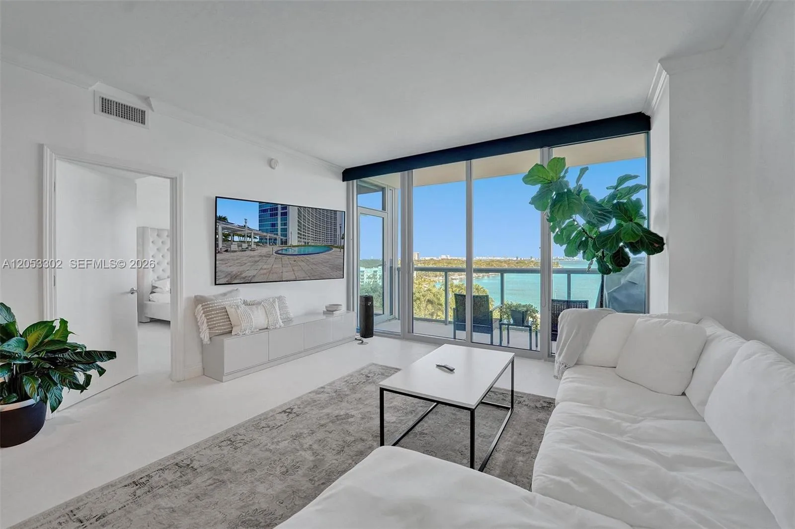 601 NE 36th St # 811, Miami, FL 33137 photo 3