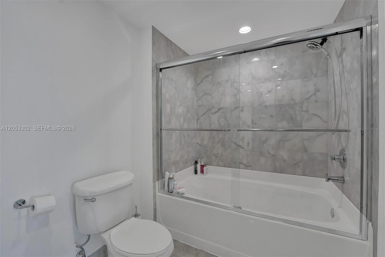 601 NE 36th St # 811, Miami, FL 33137 photo 8