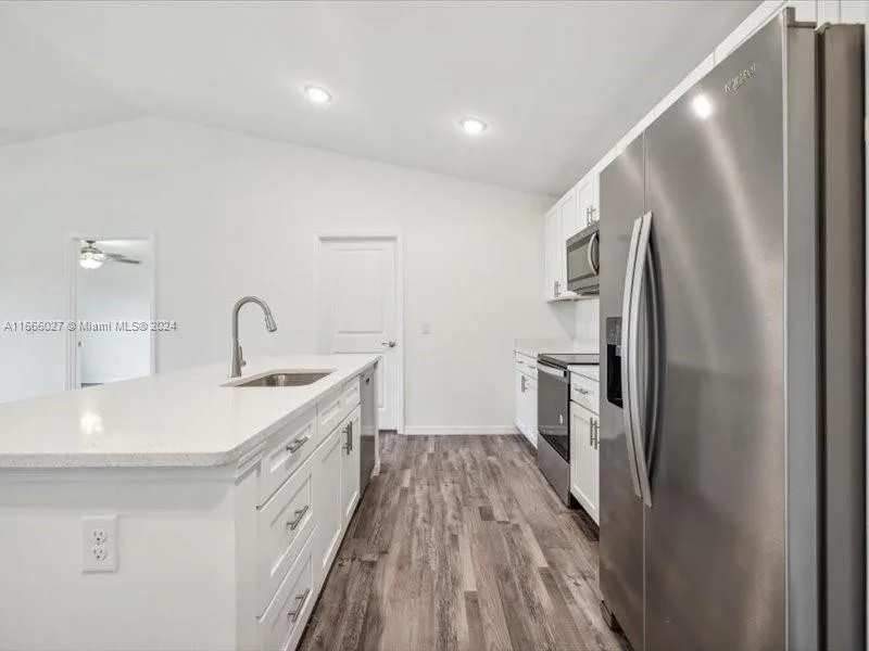319 NW 18th ST, Cape Coral, FL 33993 photo 4