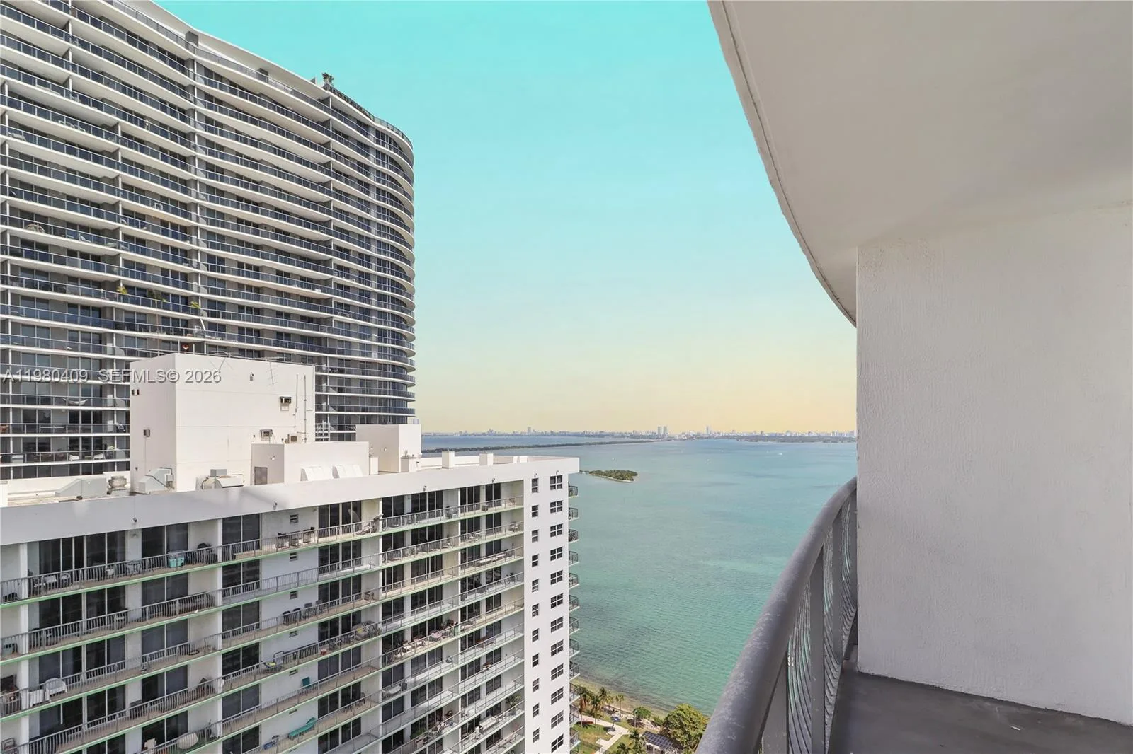 1750 N Bayshore Dr # 3909, Miami, FL 33132
