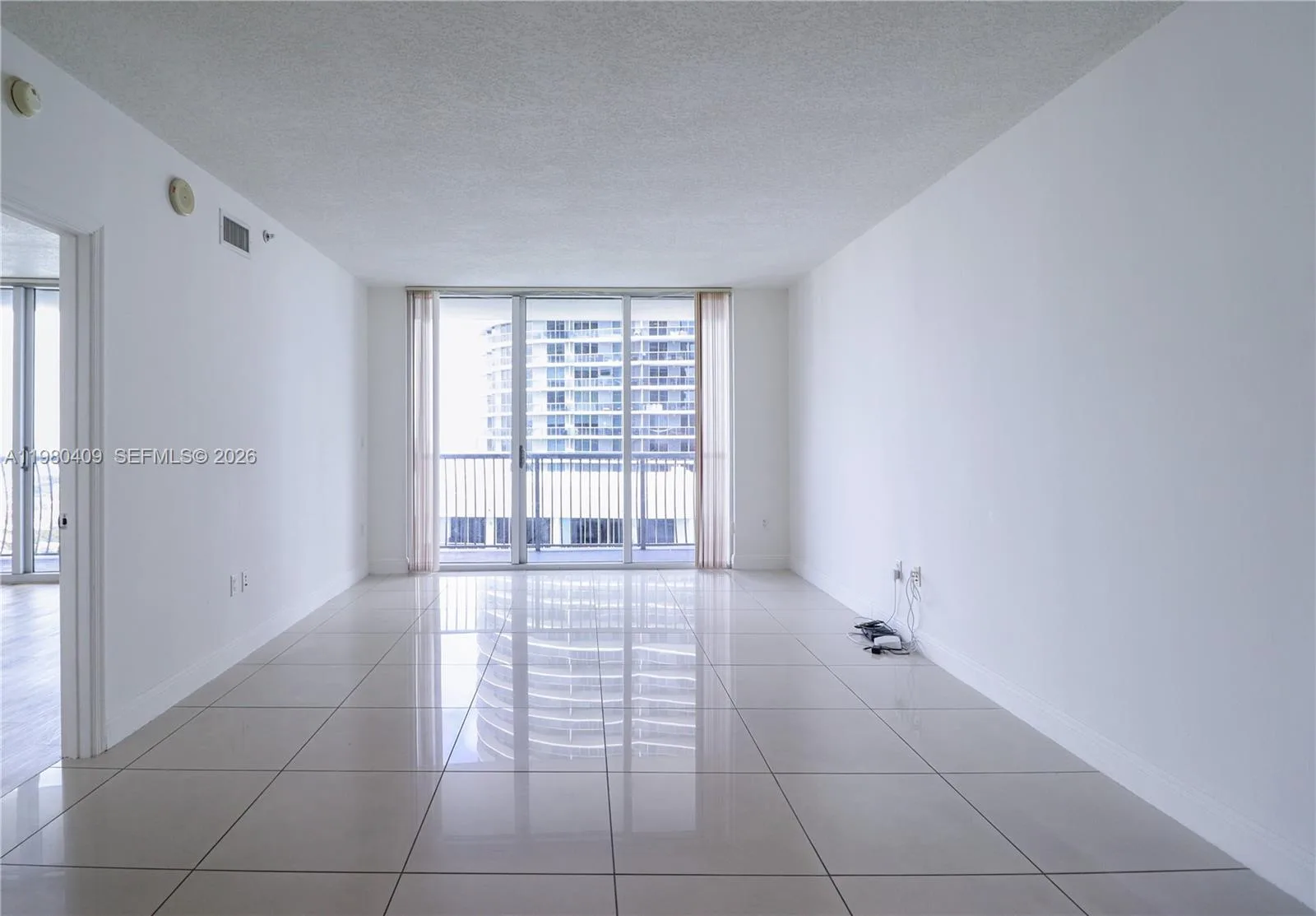 1750 N Bayshore Dr # 3909, Miami, FL 33132 photo 3